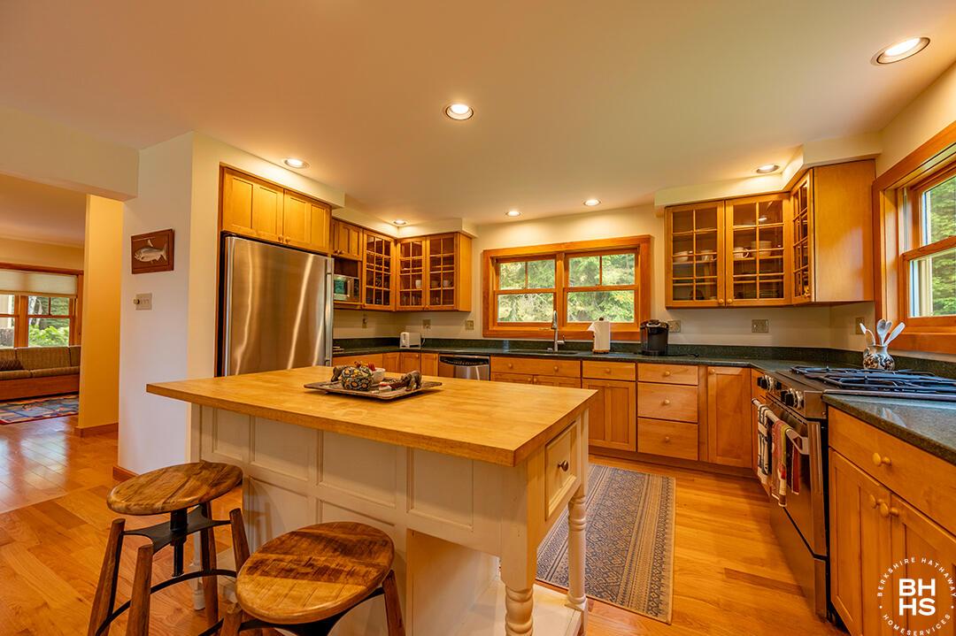 8 Pinehurst Road Saranac Lake, NY 12983 - Photo 69 of 109 HistoricHomeOnLowerSaranacLake_GH_Kitche