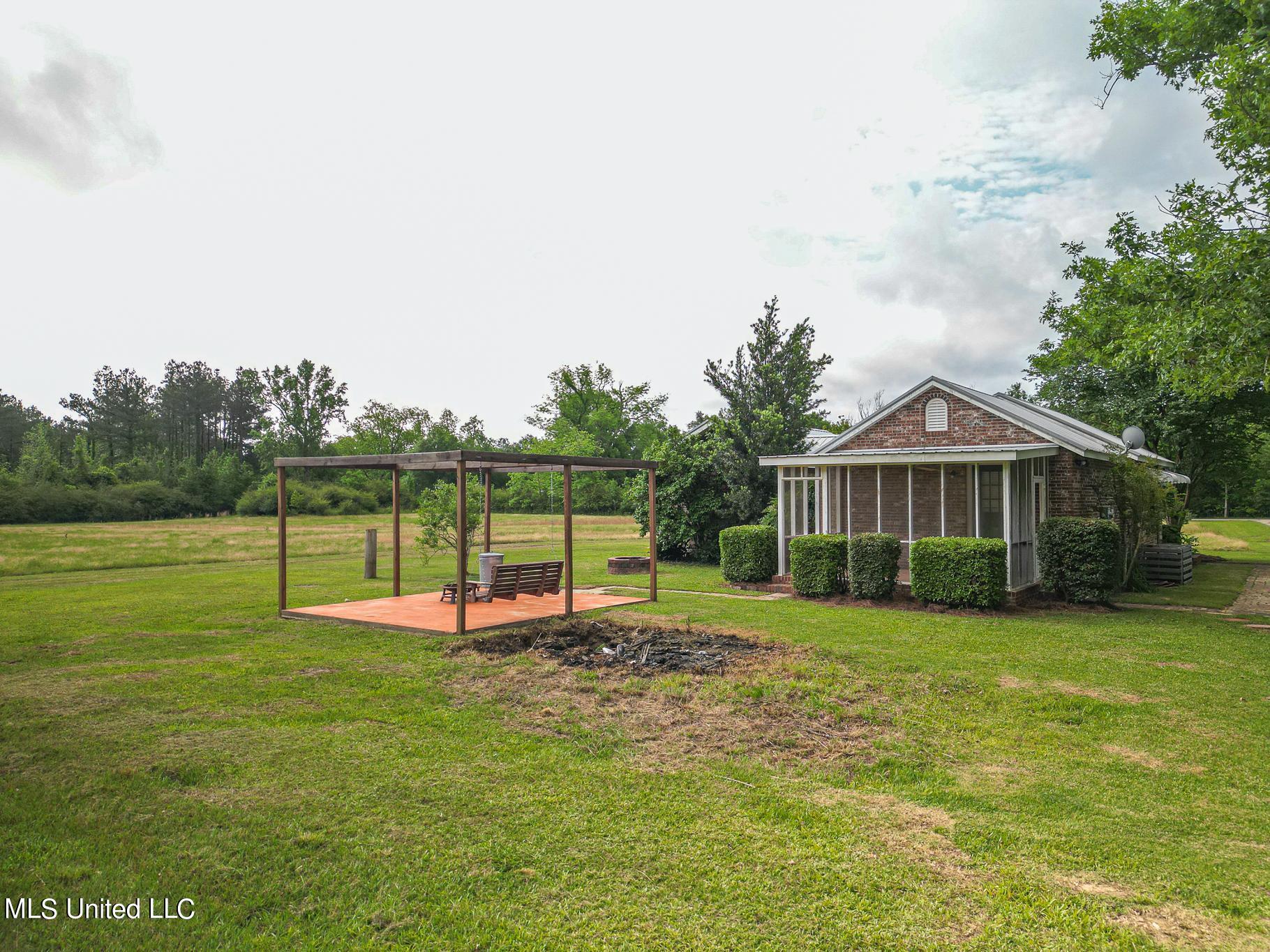 2183 King Bee Road Perkinston, MS 39573 - Photo 5 of 30 King Bee-25