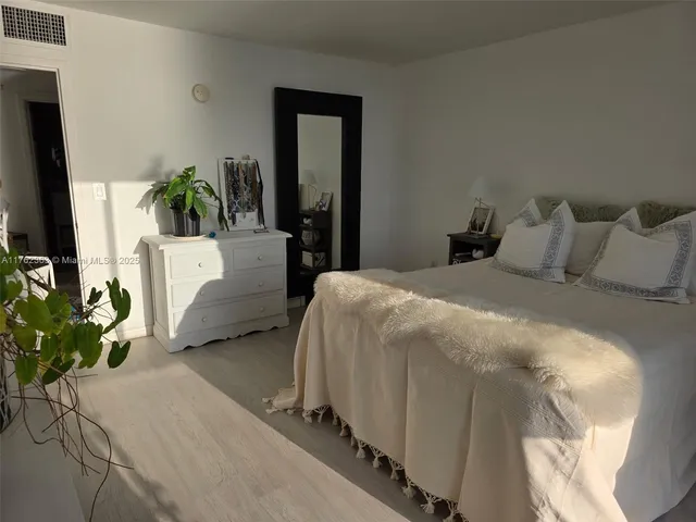 $399,000 | 7928 West Drive, Unit 307, North Bay Village, FL 33141