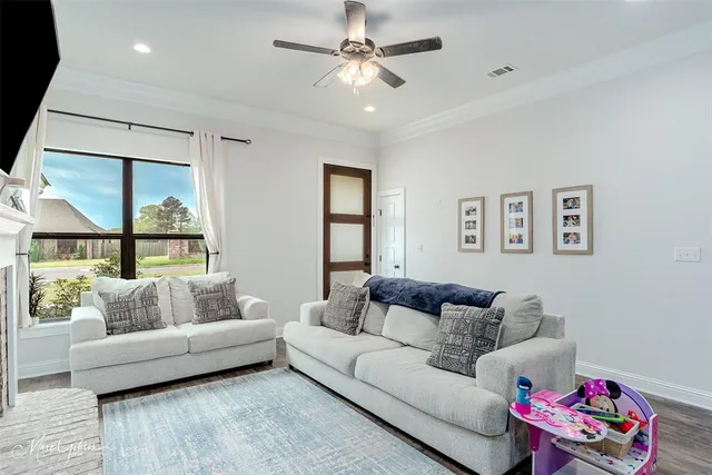 $2,420 | 6630 Blanchard Lake Drive, Shreveport, LA 71107