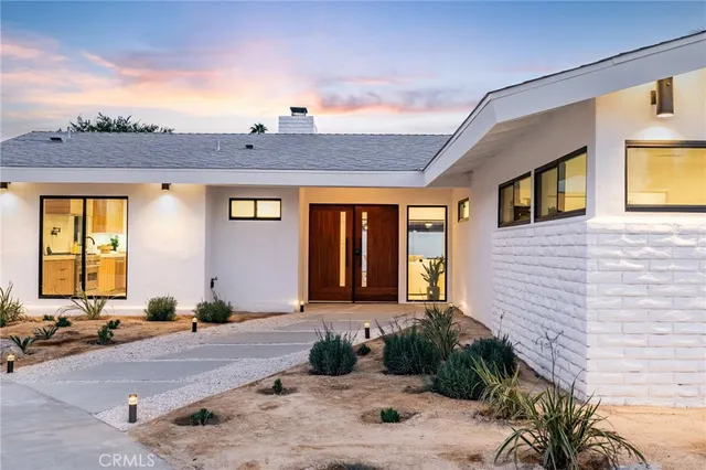 $1,699,000 | 1975 East Mark Leslie Drive, Palm Springs, CA 92264