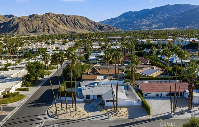 $1,699,000 | 1975 East Mark Leslie Drive, Palm Springs, CA 92264