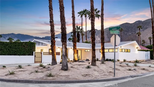 $1,699,000 | 1975 East Mark Leslie Drive, Palm Springs, CA 92264
