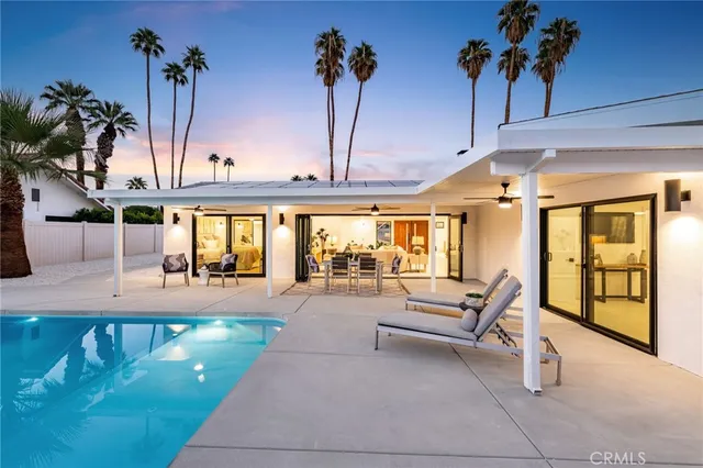 $1,699,000 | 1975 East Mark Leslie Drive, Palm Springs, CA 92264