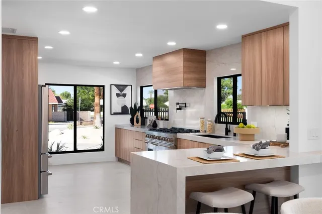 $1,699,000 | 1975 East Mark Leslie Drive, Palm Springs, CA 92264