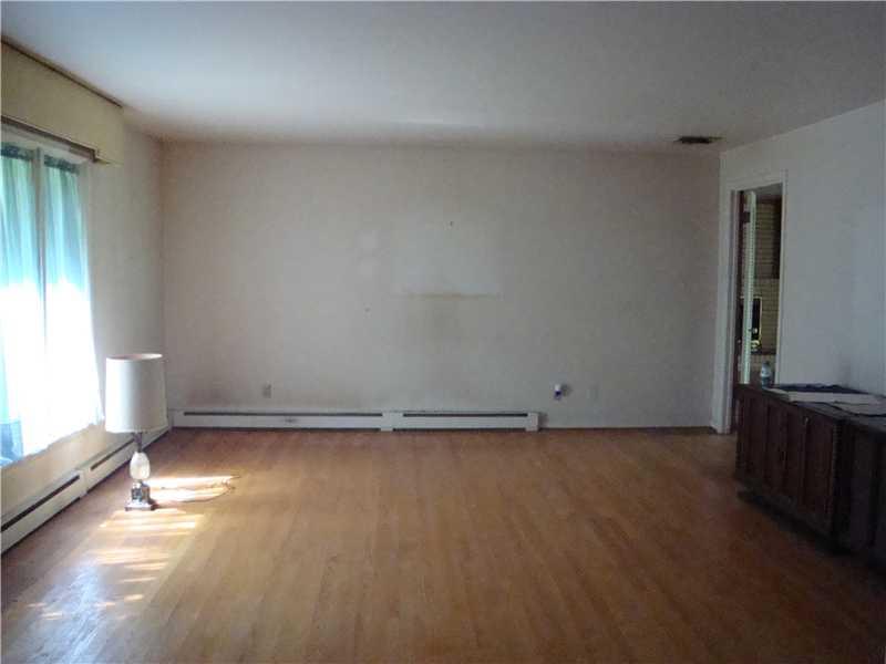 4651 Sylvan Road Indianapolis, IN 46228 - Photo 5 of 14 Gallery Image 5
