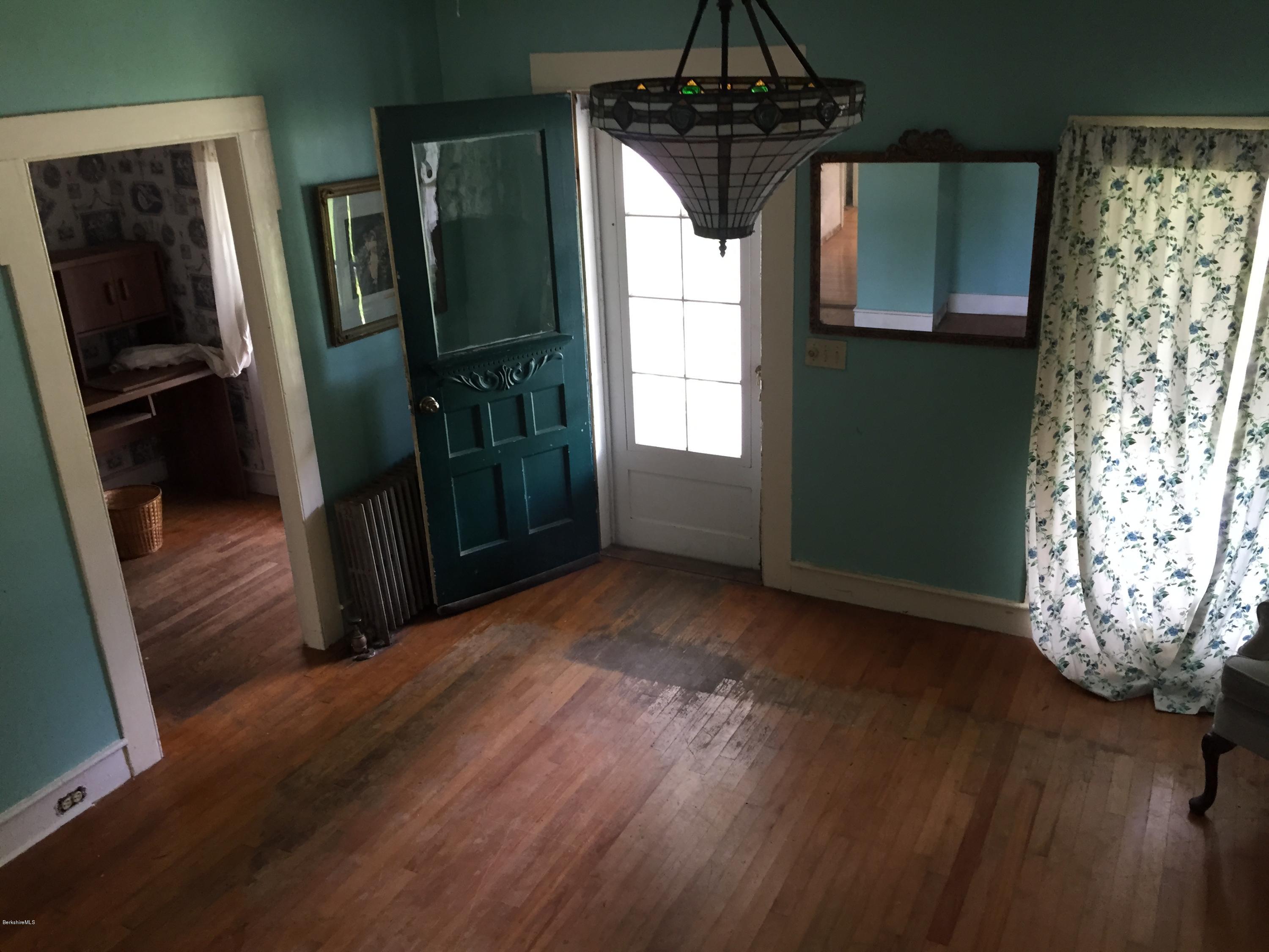 27 Albany Road West Stockbridge, MA 01266 - Photo 14 of 17 IMG_1828