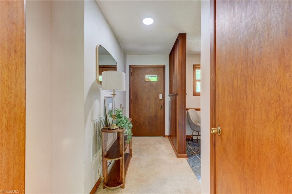 648 Williamsdale Road Graham, NC 27253 - Photo 11 of 42 Gallery Image 11