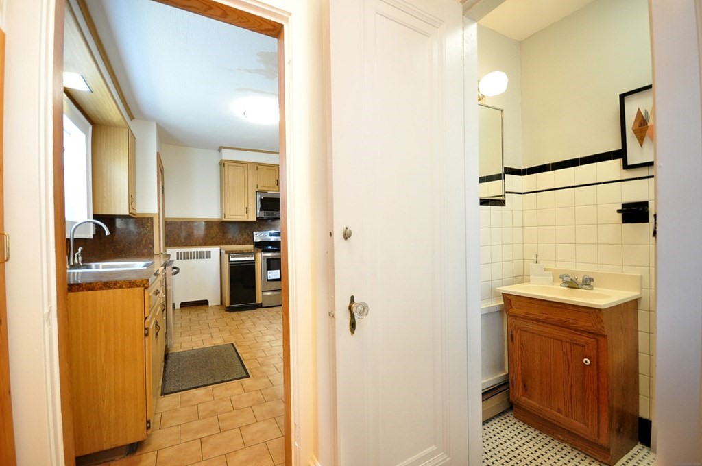 6 Bronson Terrace Springfield, MA 01108 - Photo 23 of 42