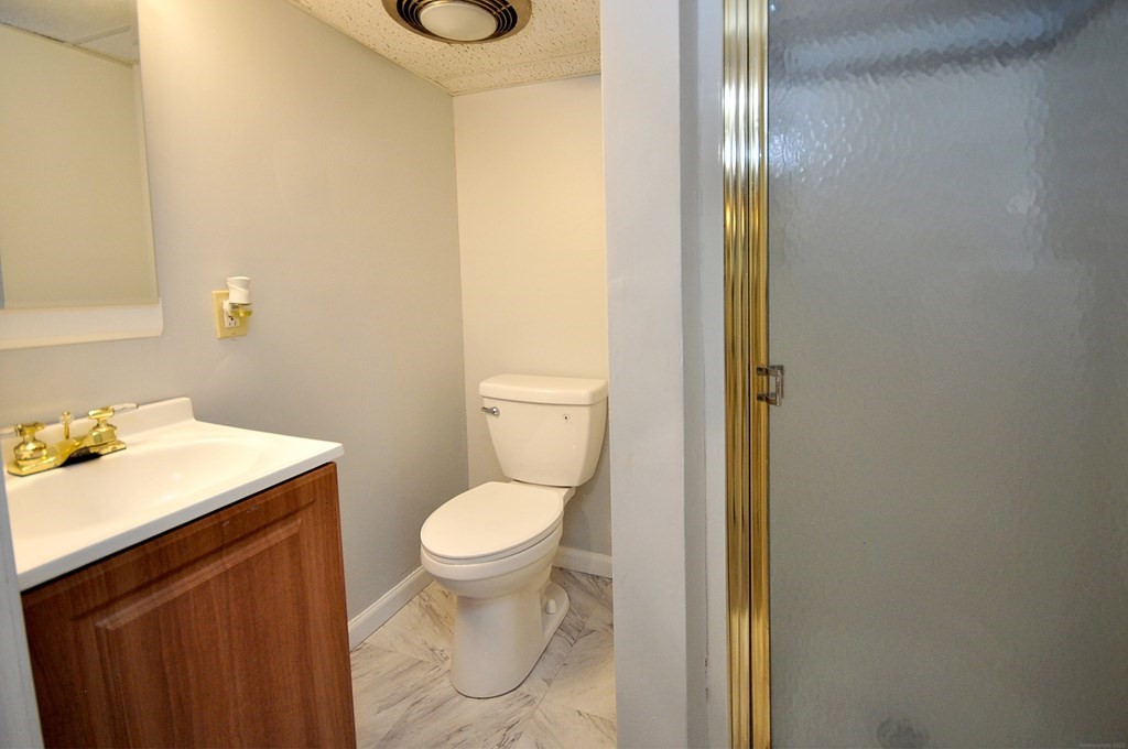 6 Bronson Terrace Springfield, MA 01108 - Photo 40 of 42