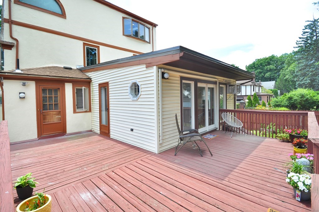 6 Bronson Terrace Springfield, MA 01108 - Photo 10 of 42