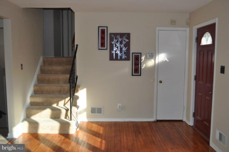212 Ridgely Road Glen Burnie, MD 21061 - Photo 2 of 12 Front Foyer