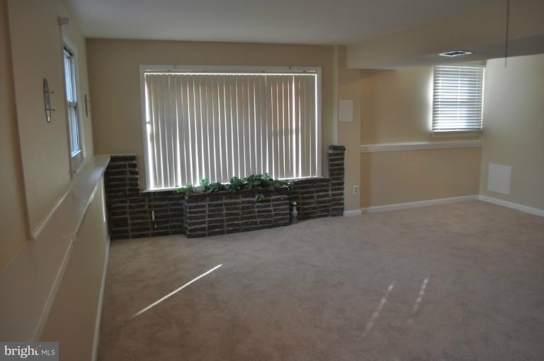 212 Ridgely Road Glen Burnie, MD 21061 - Photo 11 of 12 Interior (General)