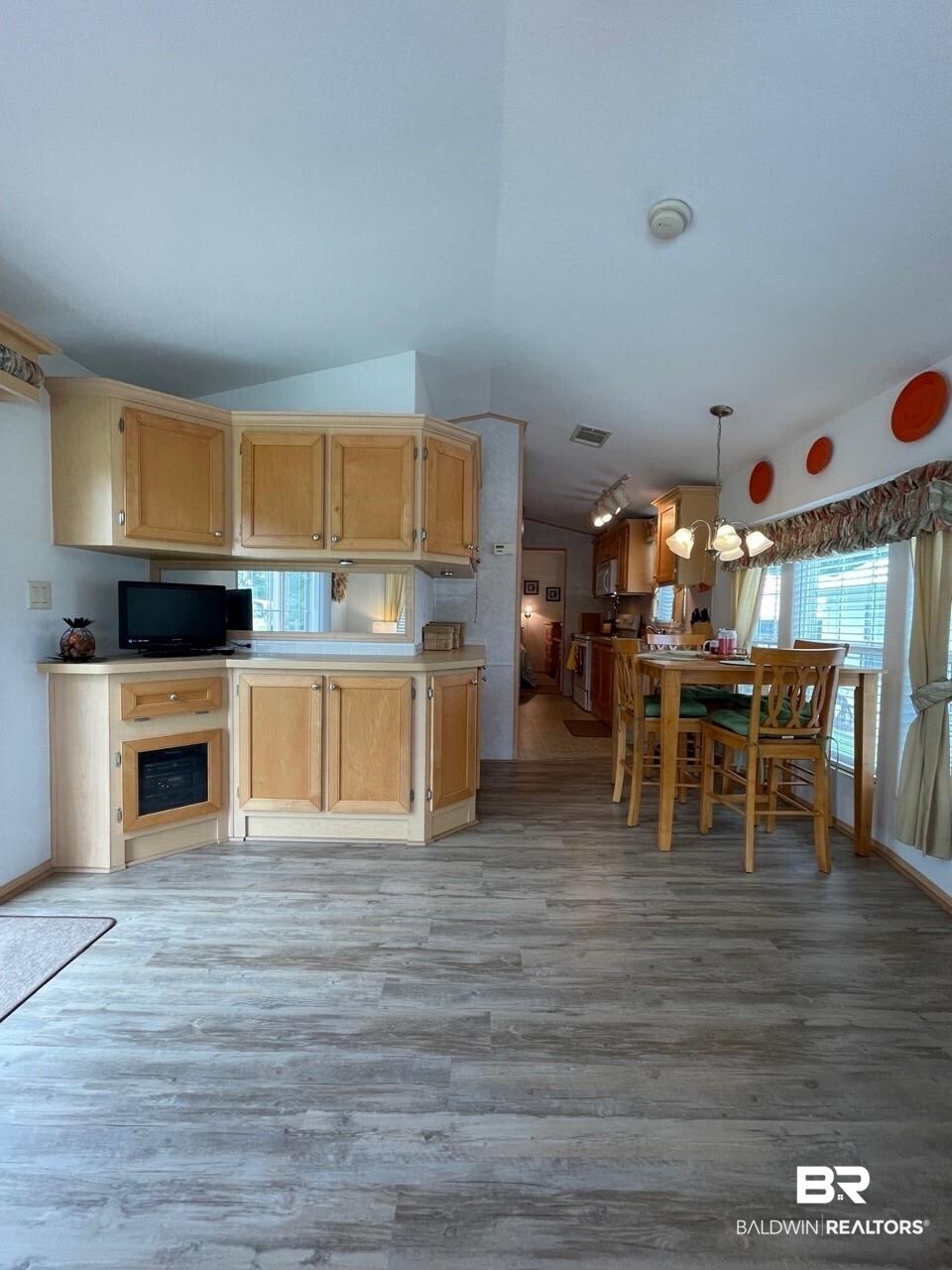 193 Defuniak Loop Lillian, AL 36549 - Photo 6 of 25