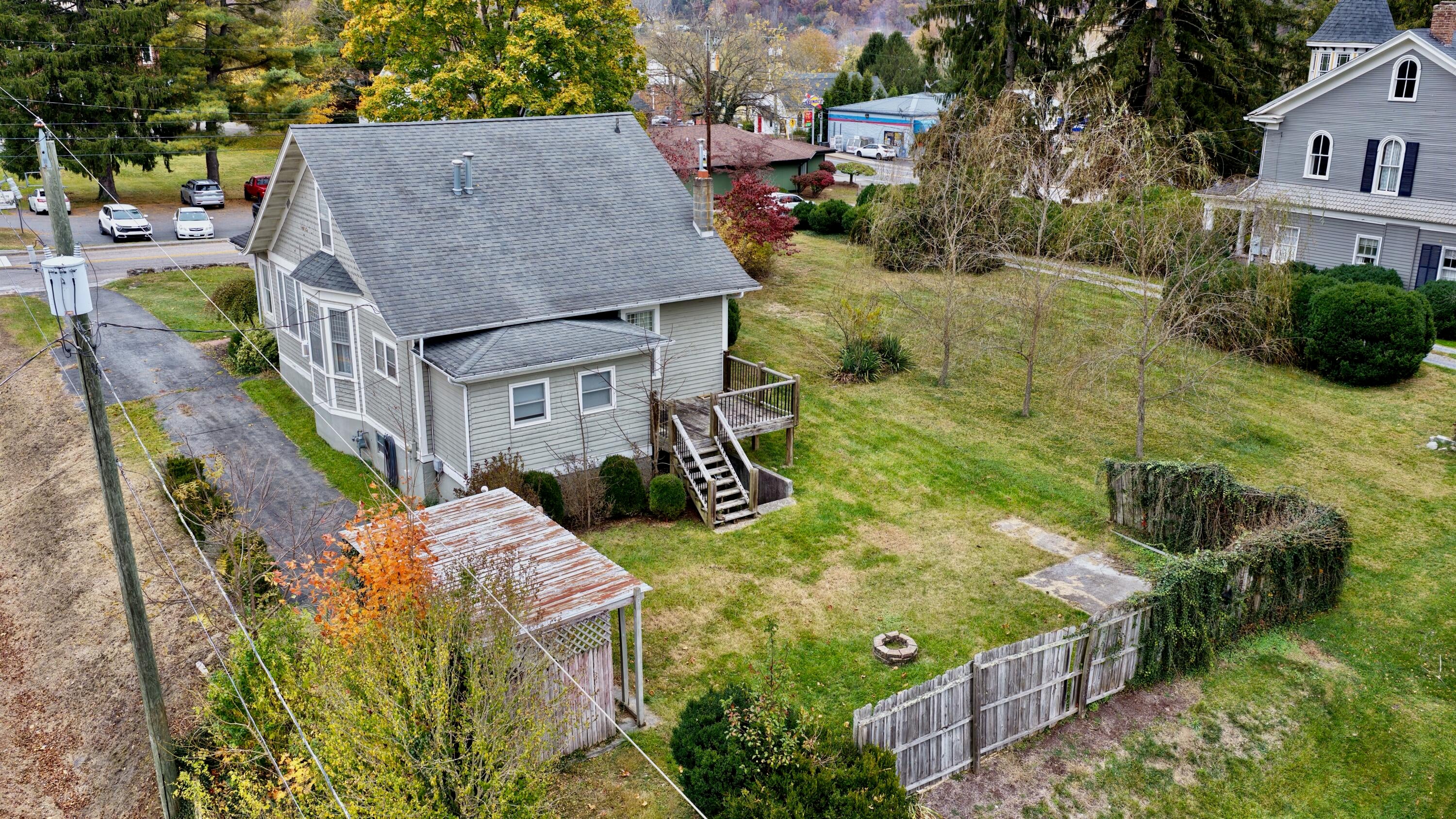 141 Walnut Street Ronceverte, WV 24970 - Photo 39 of 54 DJI_20251027162353_0007_D