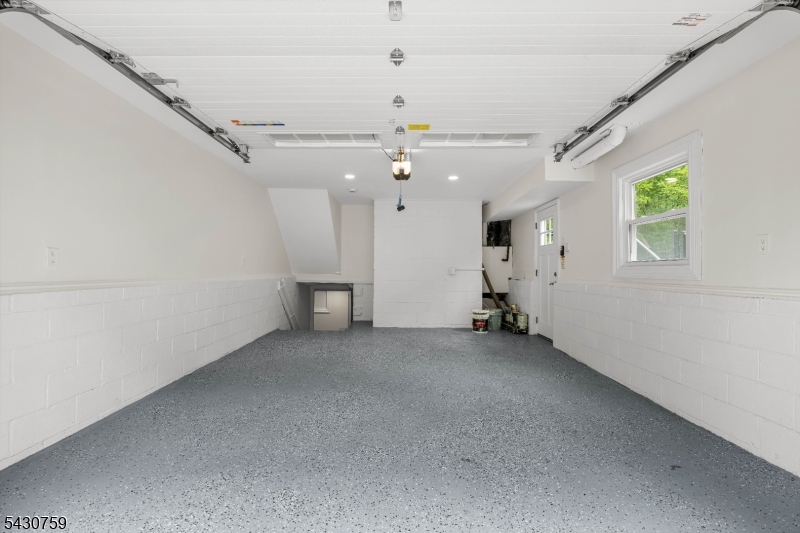 34 Miller Road Cranbury, NJ 08512 - Photo 15 of 37