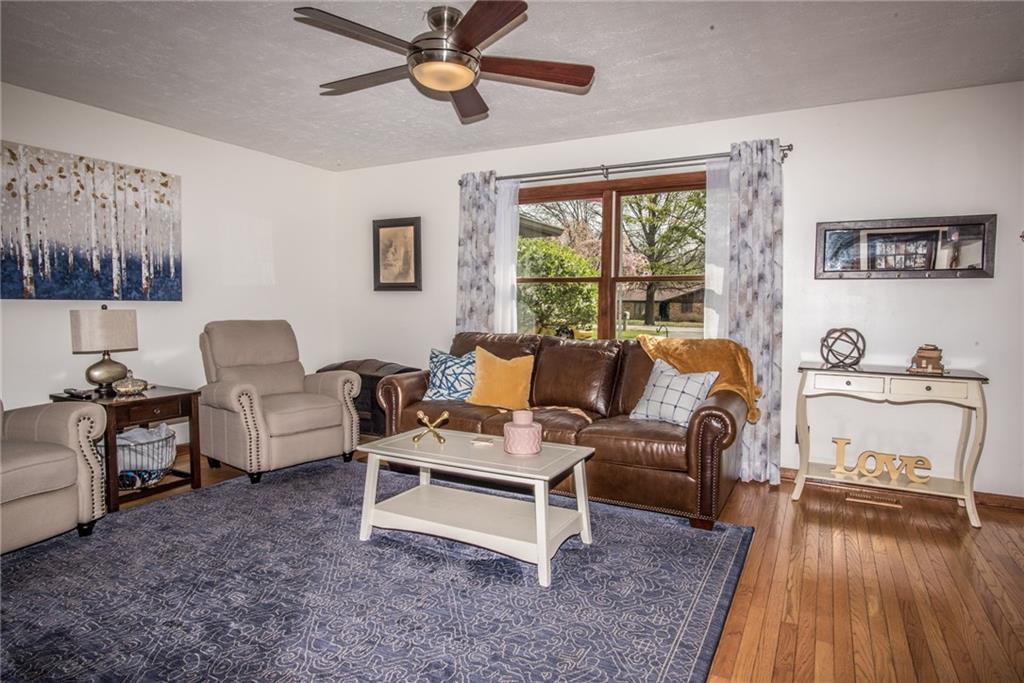 2246 Country Club Road Indianapolis, IN 46234 - Photo 5 of 30 Gallery Image 5