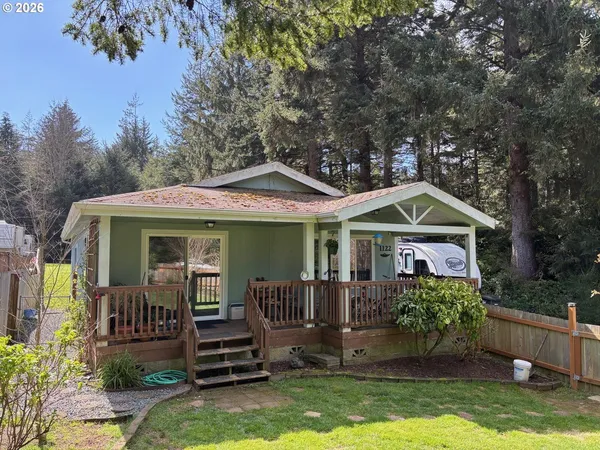$339,500 | 1122 9th Street Southeast, Bandon, OR 97411