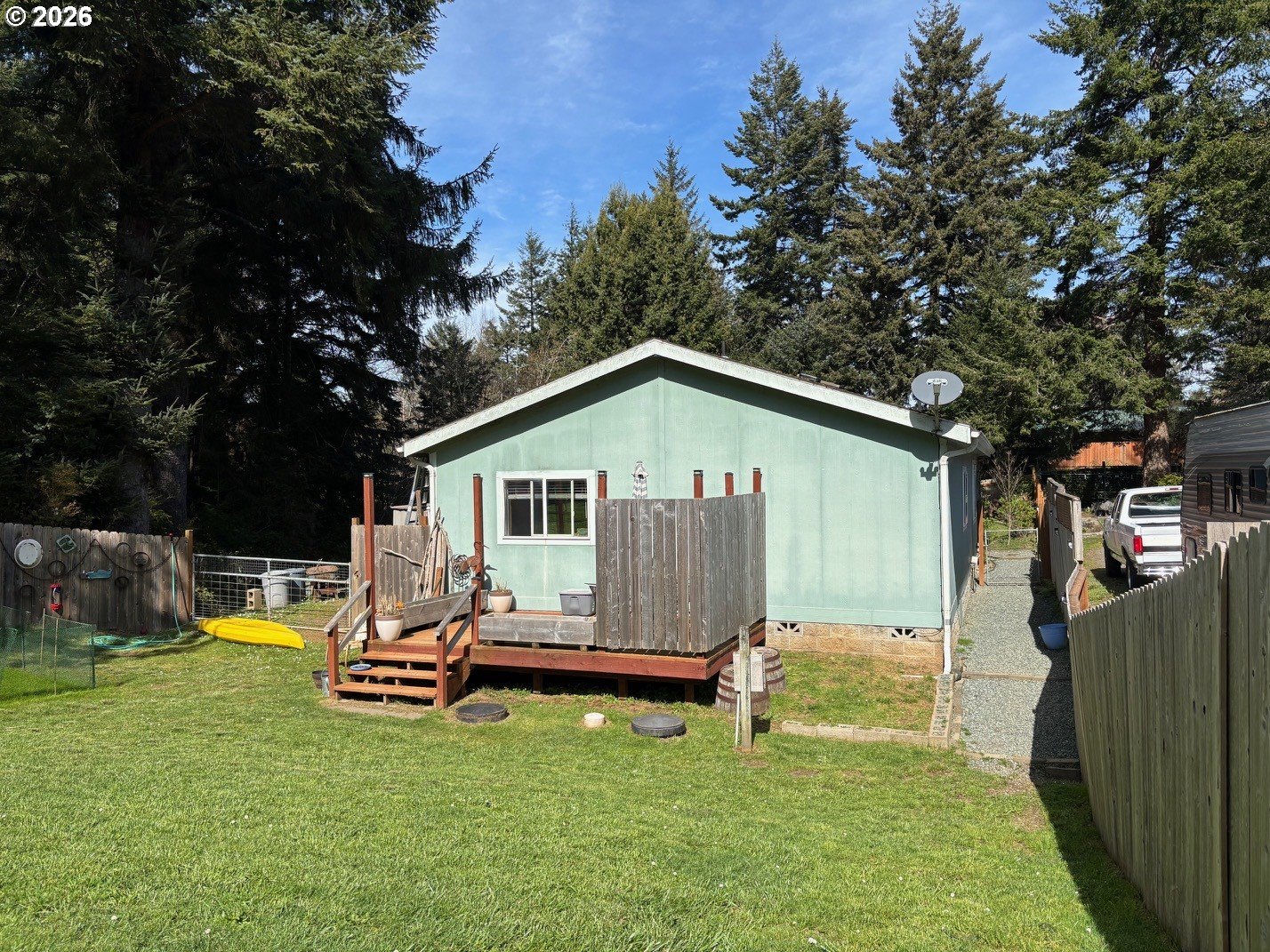 1122 9th Street Southeast Bandon, OR 97411 - Photo 9 of 24