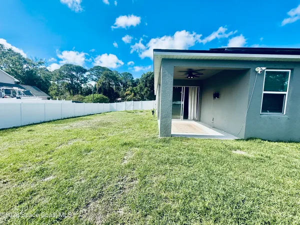 $2,700 | 614 Lynbrook Street Northwest, Palm Bay, FL 32907