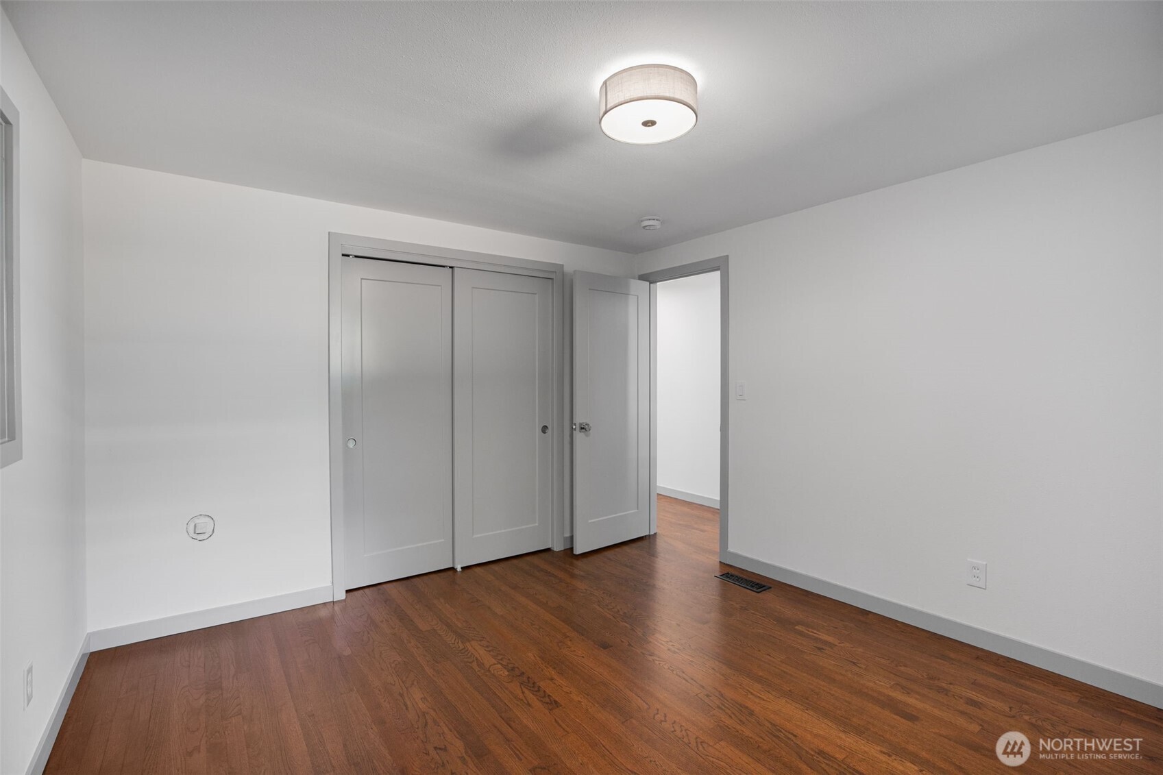 4602 Southwest Cloverdale Street Seattle, WA 98136 - Photo 13 of 33