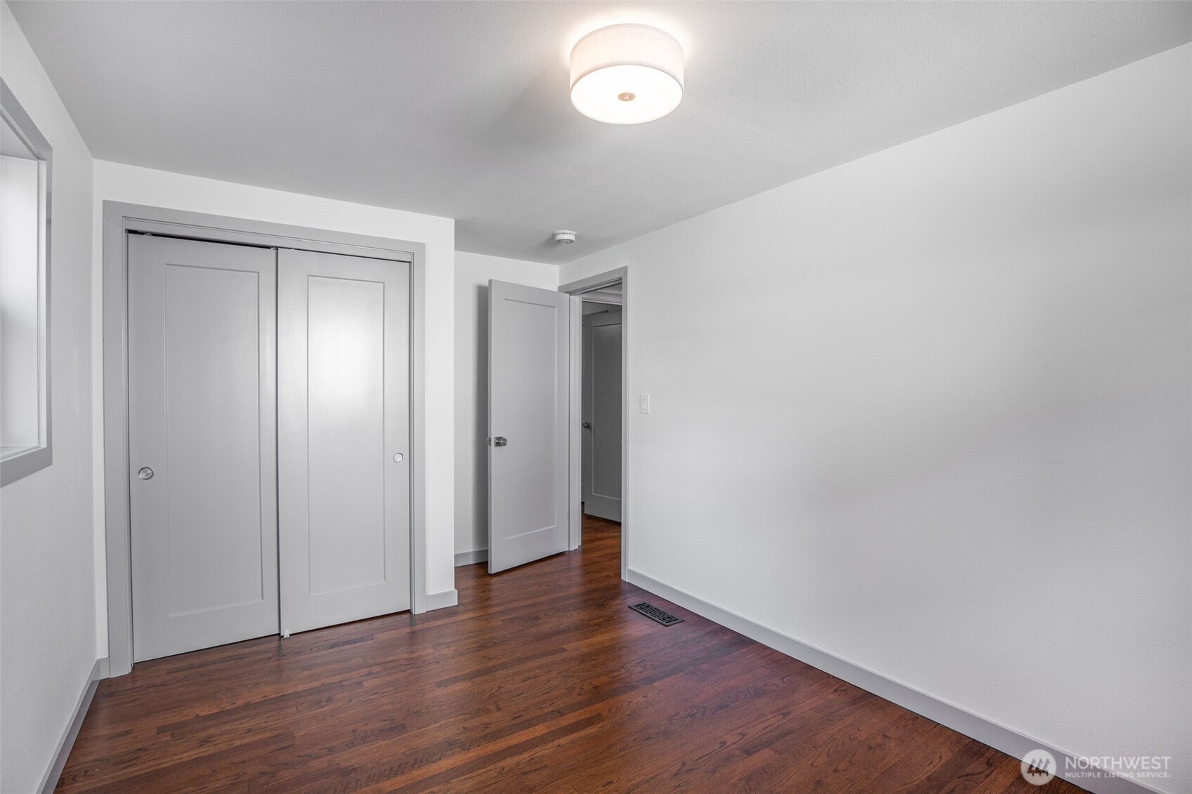 4602 Southwest Cloverdale Street Seattle, WA 98136 - Photo 15 of 33