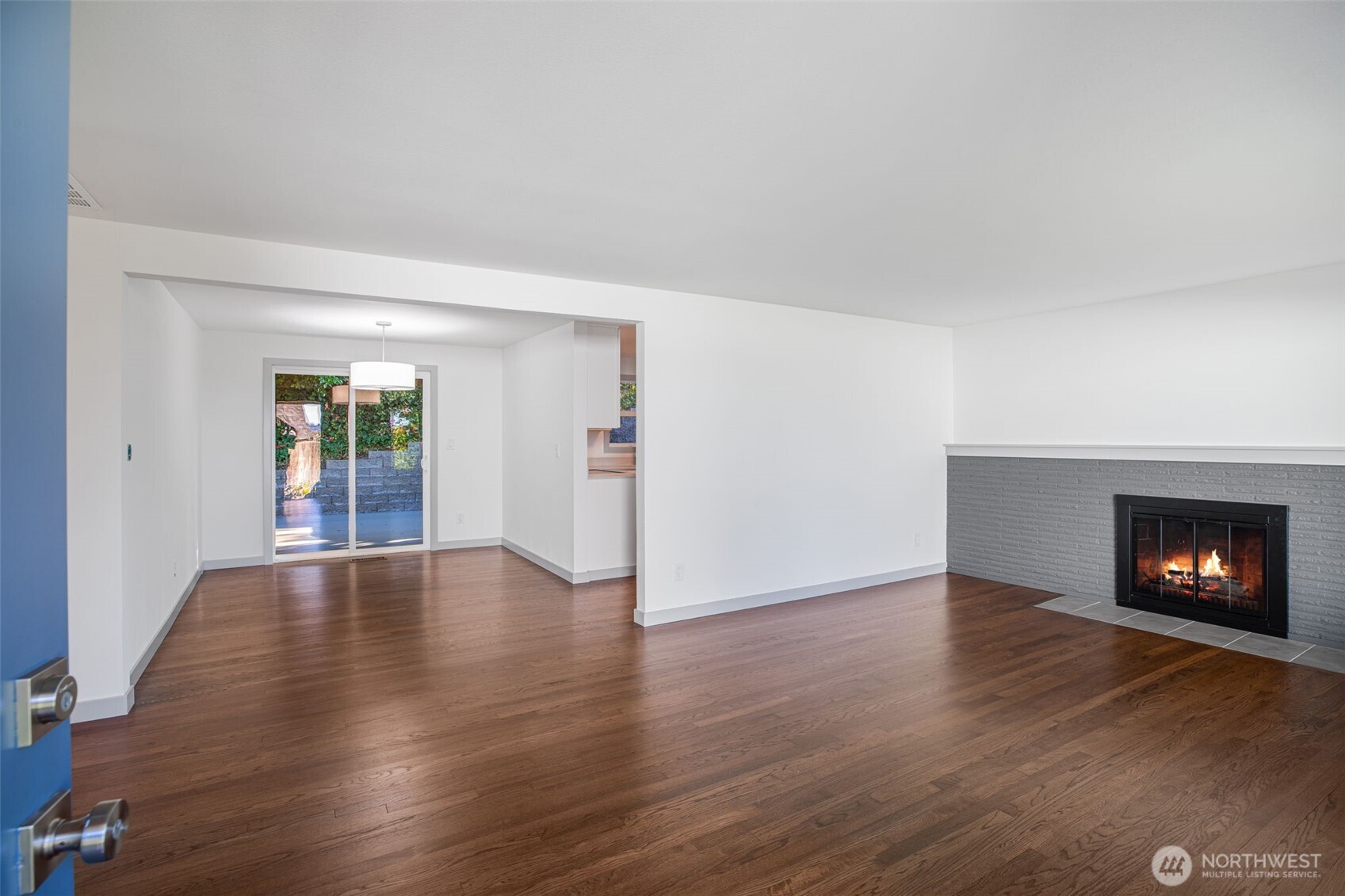 4602 Southwest Cloverdale Street Seattle, WA 98136 - Photo 2 of 33