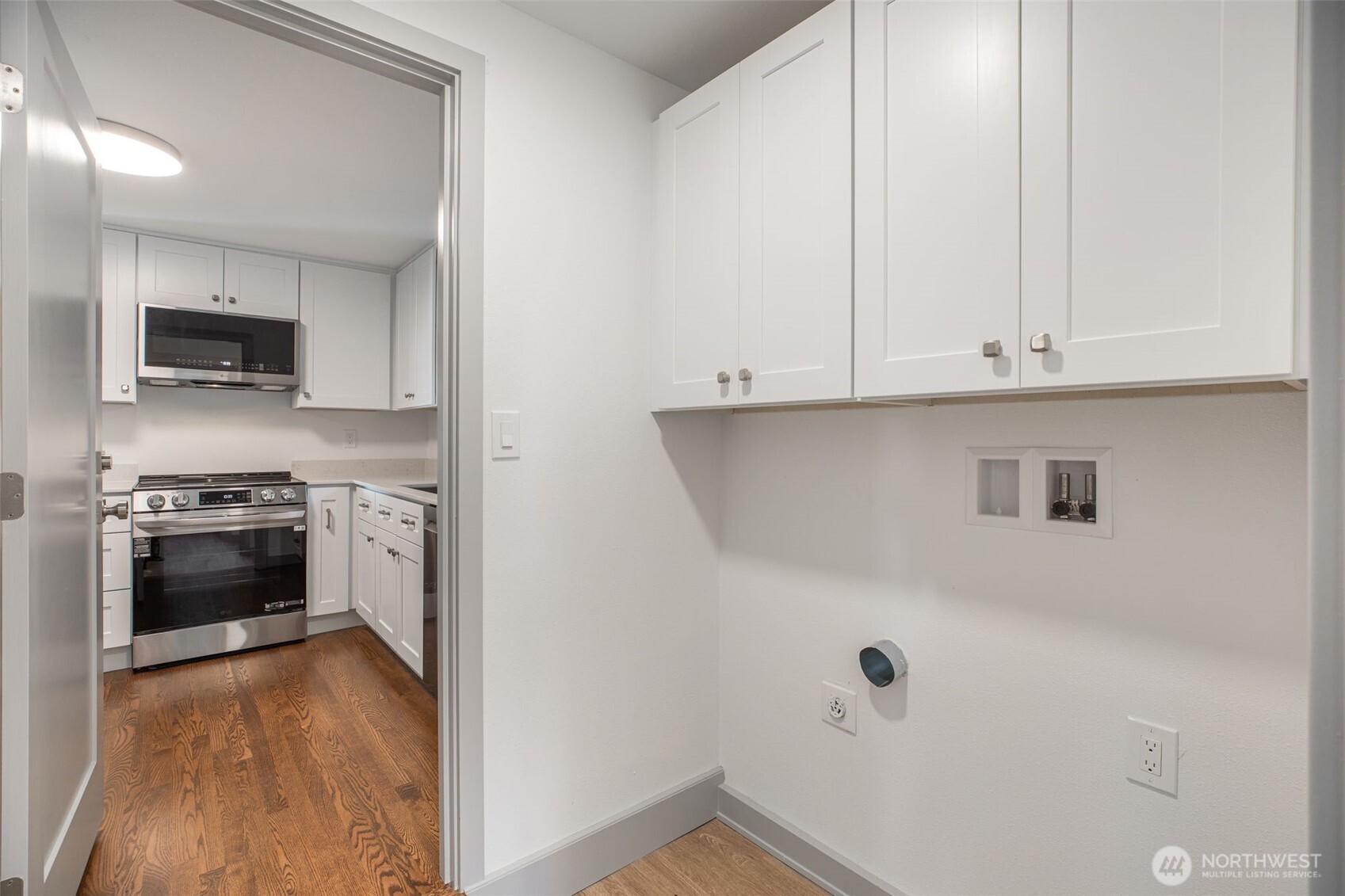 4602 Southwest Cloverdale Street Seattle, WA 98136 - Photo 23 of 33