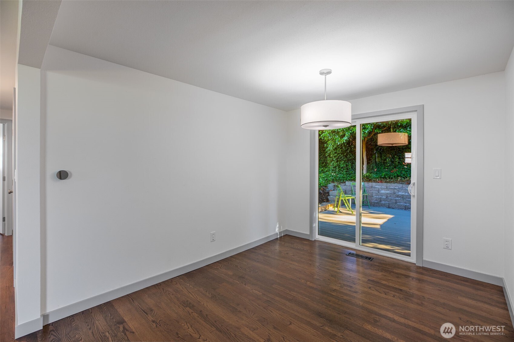 4602 Southwest Cloverdale Street Seattle, WA 98136 - Photo 6 of 33