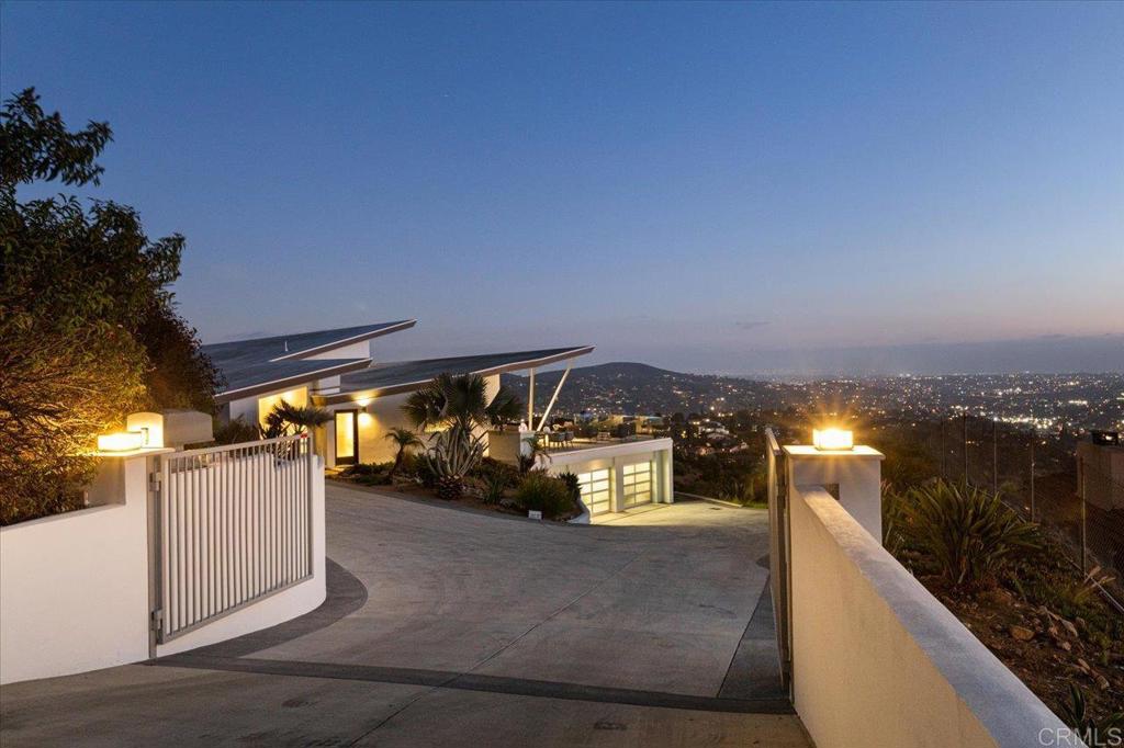 4833 Altito Way La Mesa, CA 91941 - Photo 13 of 55