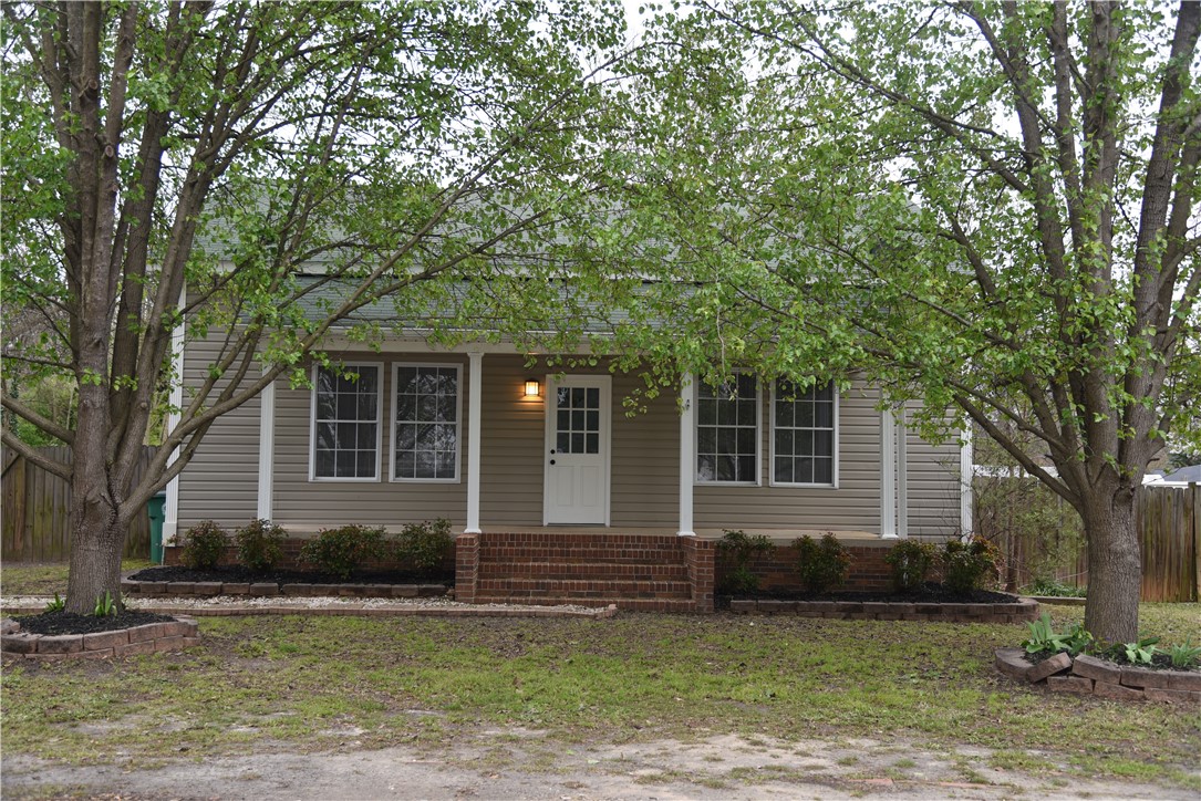 403 Williams St Extension Williamston, SC 29697 - Photo 1 of 20