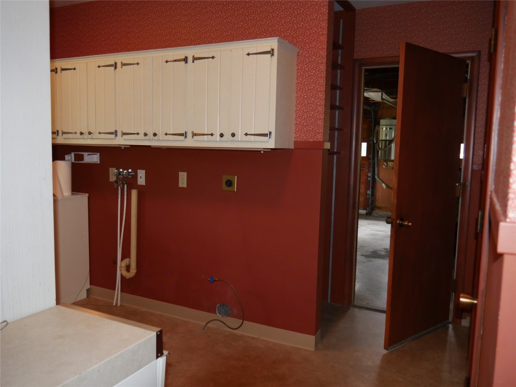 67 West Hill Road Vestal, NY 13850 - Photo 21 of 40