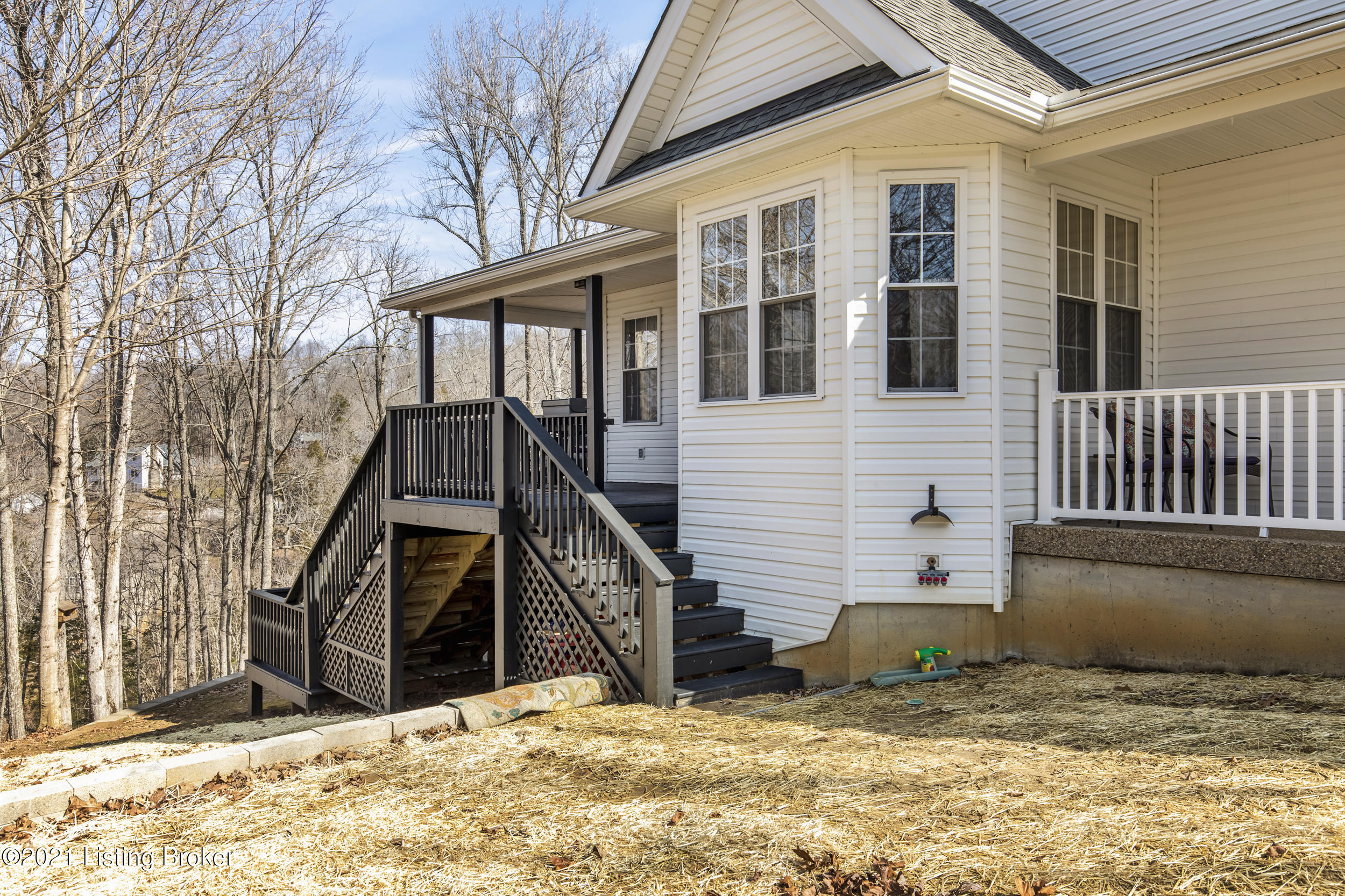 355 Sunny View Road Brandenburg, KY 40108 - Photo 53 of 76 Side Deck Access