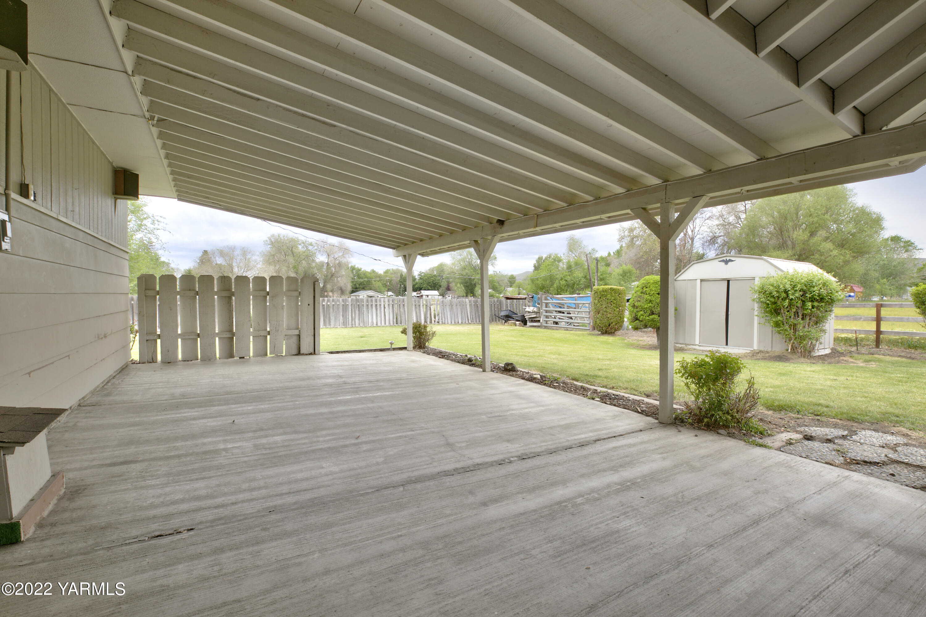 10806 Hackett Road Yakima, WA 98903 - Photo 7 of 21 10806 Hackett Rd_07