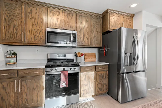 $449,900 | 2144 Shady Lane, Neenah, WI 54956