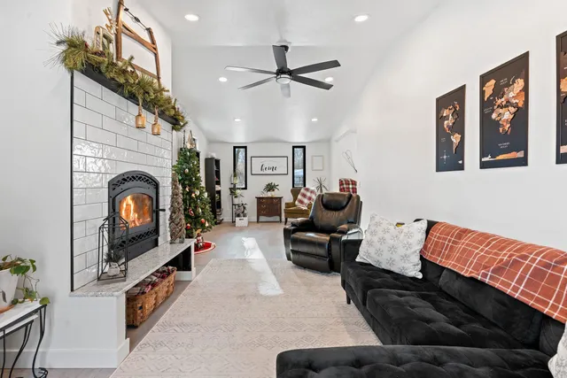 $449,900 | 2144 Shady Lane, Neenah, WI 54956