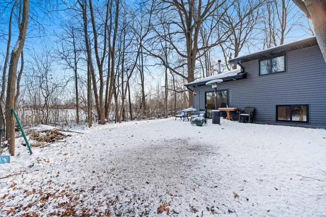 $449,900 | 2144 Shady Lane, Neenah, WI 54956