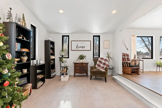 $449,900 | 2144 Shady Lane, Neenah, WI 54956