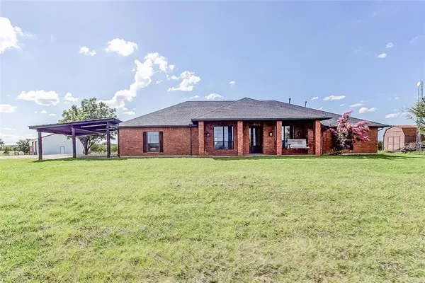 $899,000 | 601 County Road 3525, Paradise, TX 76073