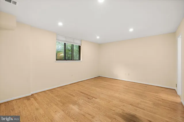 $675,000 | 11110 Saffold Way, Reston, VA 20190