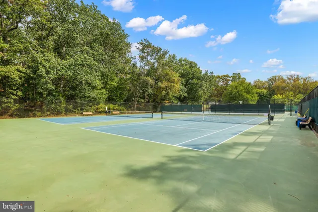 $675,000 | 11110 Saffold Way, Reston, VA 20190