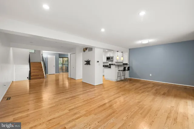 $675,000 | 11110 Saffold Way, Reston, VA 20190