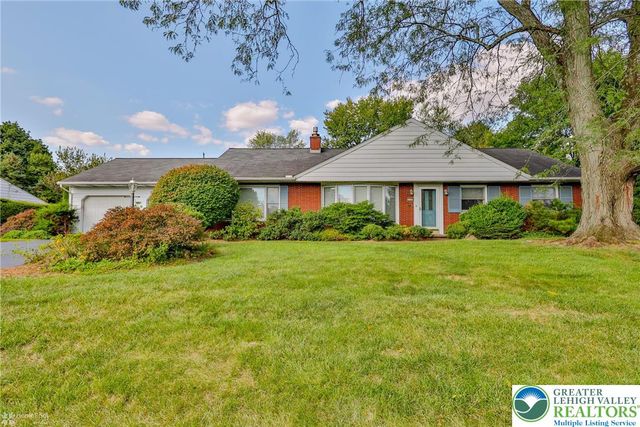 $435,000 | 3325 Oxford Circle South, Allentown, PA 18104