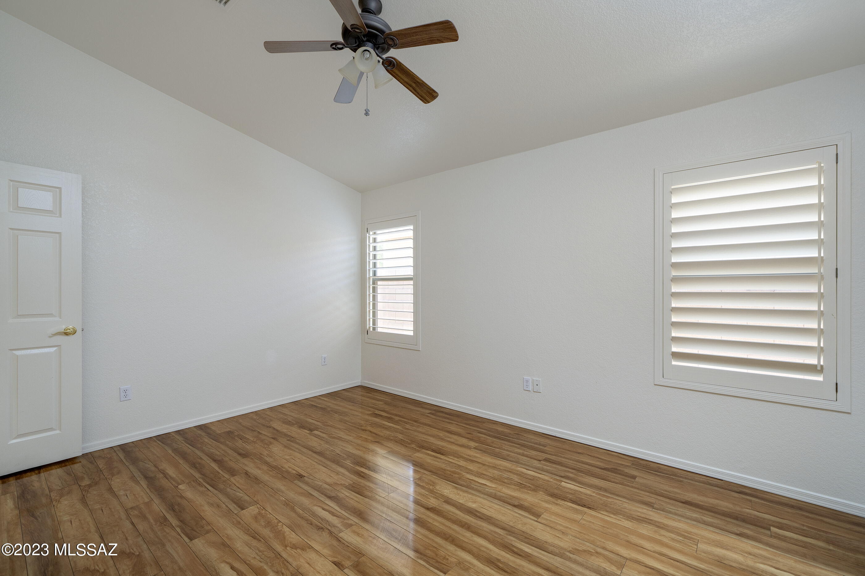 2334 West Golden Hills Road Tucson, AZ 85745 - Photo 9 of 21