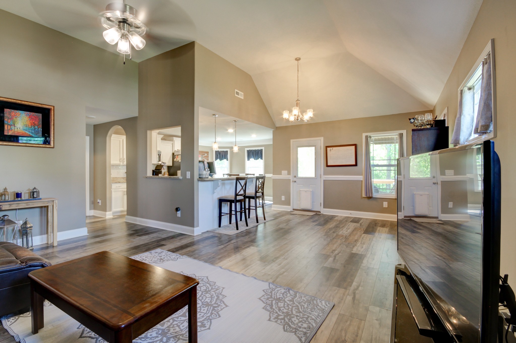 1831 Rains Road Clarksville, TN 37042 - Photo 2 of 17 Gallery Image 2