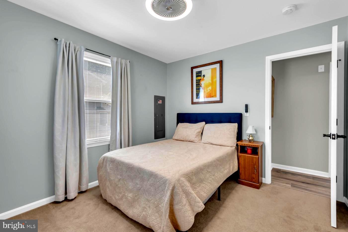 1521 Warfield Road Edgewater, MD 21037 - Photo 8 of 39 3rd Bedroom
