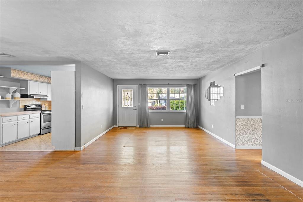 526 Cumberland Road DeLand, FL 32724 - Photo 13 of 44 Gallery Image 13