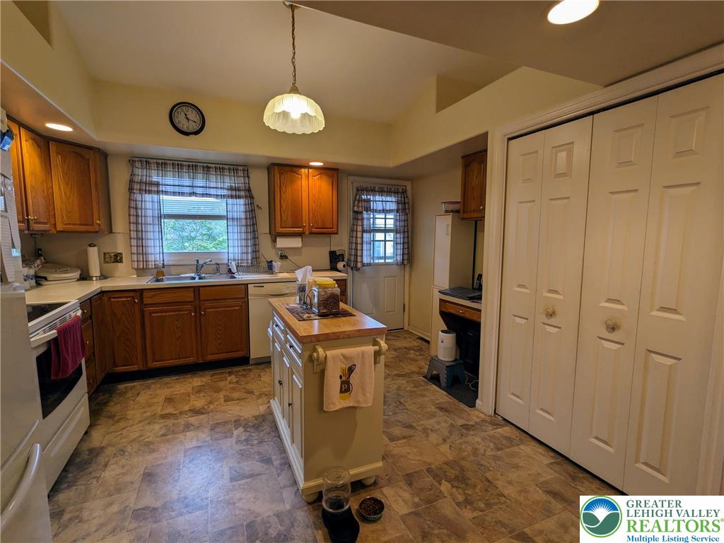 3074 Center Road Northampton, PA 18067 - Photo 17 of 32 Gallery Image 17