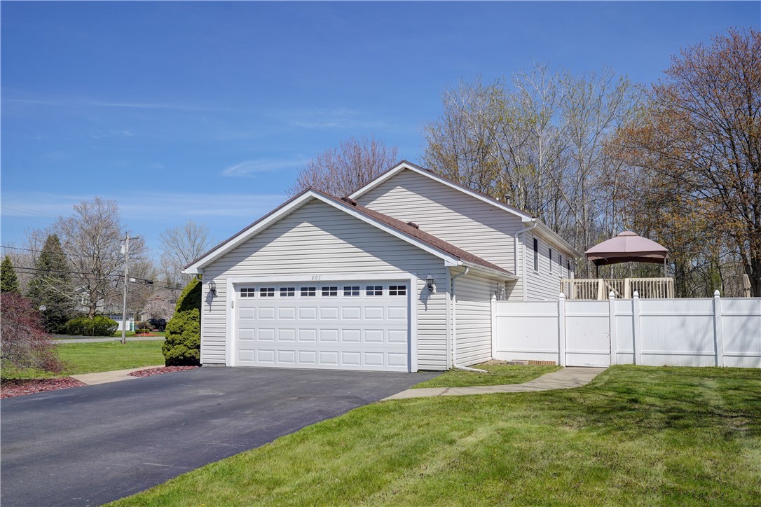 601 Gilmore Road Clarkson, NY 14420 - Photo 5 of 48 Newer driveway & garage overhead door!