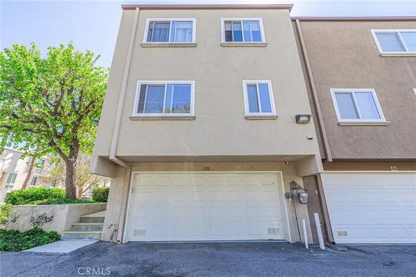 $599,998 | 21901 Lassen Street, Unit 155, Chatsworth, CA 91311